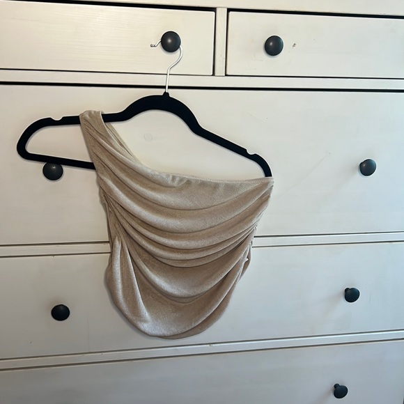 One Shoulder Shimmer Top - Picture 4 of 6